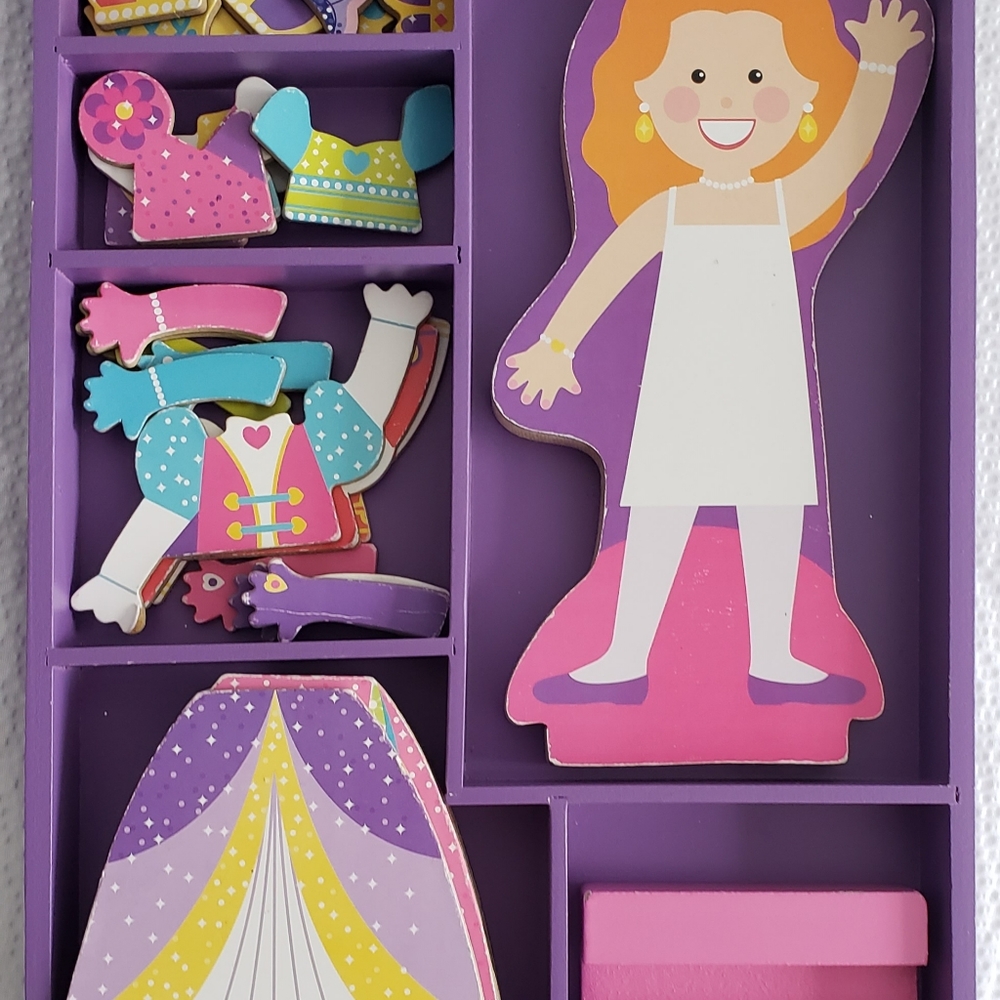 Princess Alyssa Magnetic Dress-Up Doll